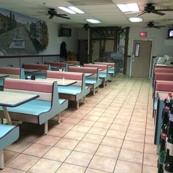 Randazzo's Pizzeria - Back dining area - Pizza Near Me - Willow Grove, Pennsylvania Randazzo's Pizzeria - Back dining area - Pizza Near Me - Willow Grove, Pennsylvania