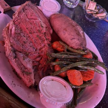 Skyline Restaurant & Banquet - Perfection - Italian Near Me - Windsor Locks, Connecticut Skyline Restaurant & Banquet - Perfection - Italian Near Me - Windsor Locks, Connecticut