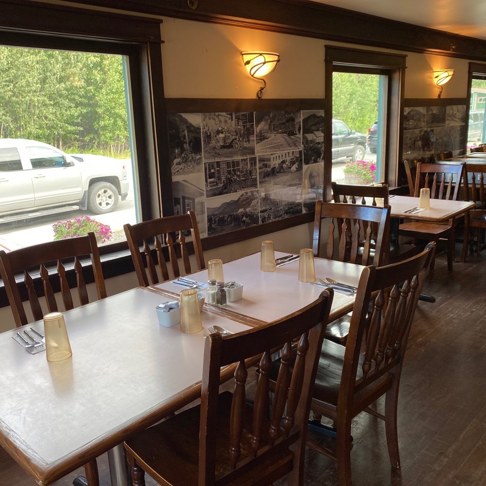 Gilpatrick's Hotel Chitina - Dining area - Hotels Near Me - Chitina, Alaska Gilpatrick's Hotel Chitina - Dining area - Hotels Near Me - Chitina, Alaska