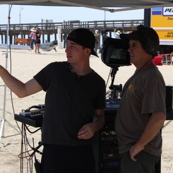 Vidcam - Mike Gouldy and Taylor Gilmartin hit the beach - Video/Film Production Near Me - Burbank, California