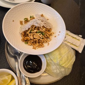Panda Inn - Chicken lettuce wraps - Chinese Near Me - Pasadena, California