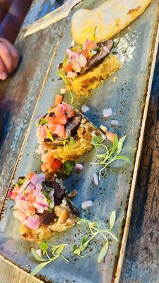 Divino Ceviche by null