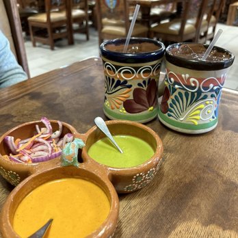 La Mixteca Mexican Kitchen - Salsa and waters - Mexican Near Me - Goose Creek, South Carolina La Mixteca Mexican Kitchen - Salsa and waters - Mexican Near Me - Goose Creek, South Carolina