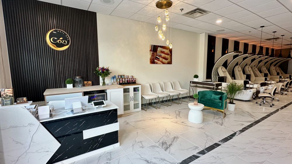Cozy Nail Spa Logo