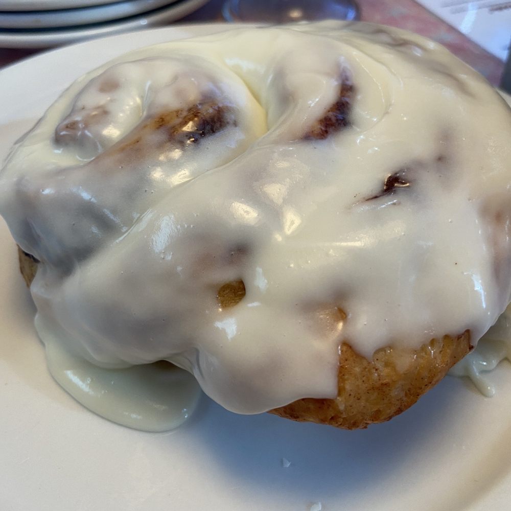 Rosie's Diner - Giant Hot Cinnamon Roll - Diners Near Me - Monument, Colorado