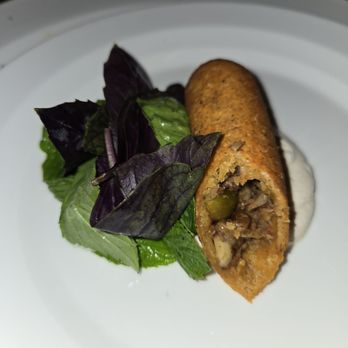 Cuma - Mince kibbeh with tahini sauce and fresh herbs - Cafes Near Me - Istanbul, 34