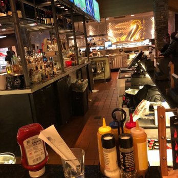Smokey Bones - No bartender in site ...and the floor is sooo dirty. - Barbeque Near Me - Greensboro, North Carolina