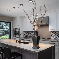 Acorn Kitchen & Bath Distributors - Great Kitchen design collab with Michael Reynolds interiors + Justin terban at acorn design