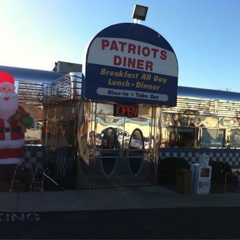 Patriots Diner - Diners Near Me - Woonsocket, Rhode Island