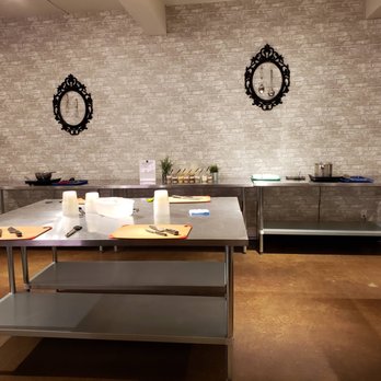 La Guilde Culinaire - La cuisine ou a eu lieu le cours - Cooking Schools Near Me - Montreal, Quebec La Guilde Culinaire - La cuisine ou a eu lieu le cours - Cooking Schools Near Me - Montreal, Quebec
