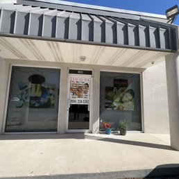 Exterior outside entrance of I Knead Spa 3611 - Jacksonville, Florida Exterior outside entrance of I Knead Spa 3611 - Jacksonville, Florida