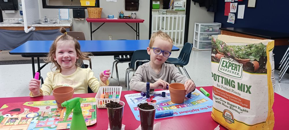 Little Friends Preschool - childcare center in Basehor, KS