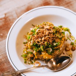 Josephine's Gulf Coast Tradition - Blue Crab Rice Bowl
local Carolina gold rice, gulf blue crab, crab fat aioli, scallions
