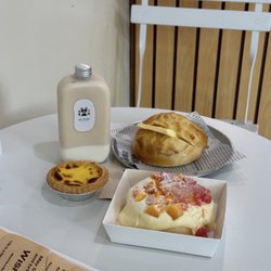 Milk tea w/ panna cotta, hong kong bun, portuguese egg tart, mango sago lava cake