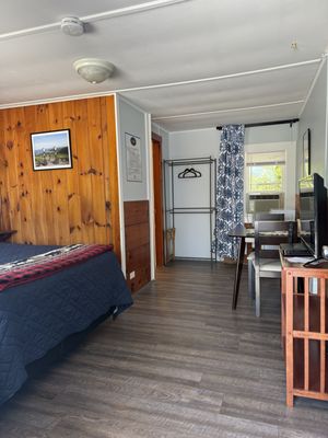 The Yardarm Motel by null