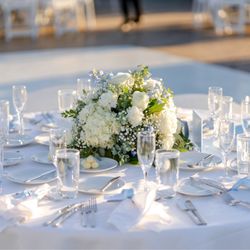Xavier's Florist - Dinner table