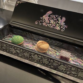 Nōksu - Mignardises Hibiscus Pâte de Fruit Shiitake Caramel Macaron Korean Multigrain Choux Craquelin - Seafood Near Me - New York, New York Nōksu - Mignardises Hibiscus Pâte de Fruit Shiitake Caramel Macaron Korean Multigrain Choux Craquelin - Seafood Near Me - New York, New York