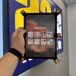 A2 Tech Repair - IPad Air 4 Screen Replacement! Quickly done.