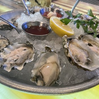 Wence's - Fresh Oysters - New American Near Me - Pleasant Hill, California Wence's - Fresh Oysters - New American Near Me - Pleasant Hill, California