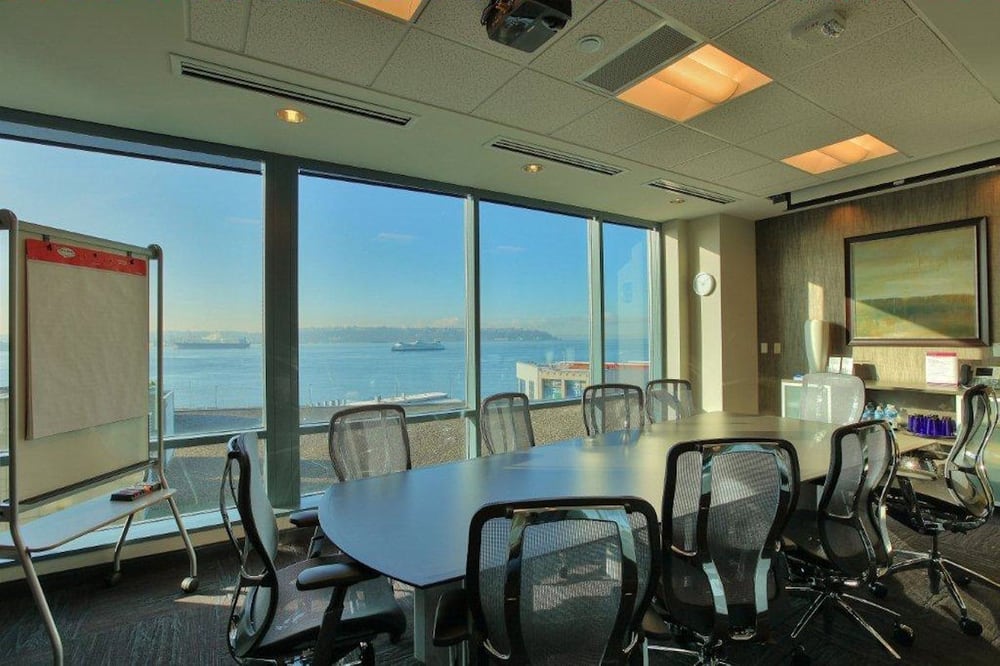 ADMIRAL PROPERTIES Updated September 2024 2211 Elliott Ave, Seattle