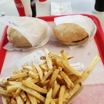 Wee B's - Hamburger, cheeseburger and their famous fries! - Burgers Near Me - Anchorage, Alaska
