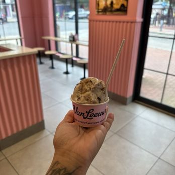 Van Leeuwen - Ice Cream & Frozen Yogurt Near Me - Washington, DC, District of Columbia