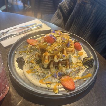 India Rosa - Griffintown - Sweet Waffles - Indian Near Me - Montreal, Quebec India Rosa - Griffintown - Sweet Waffles - Indian Near Me - Montreal, Quebec