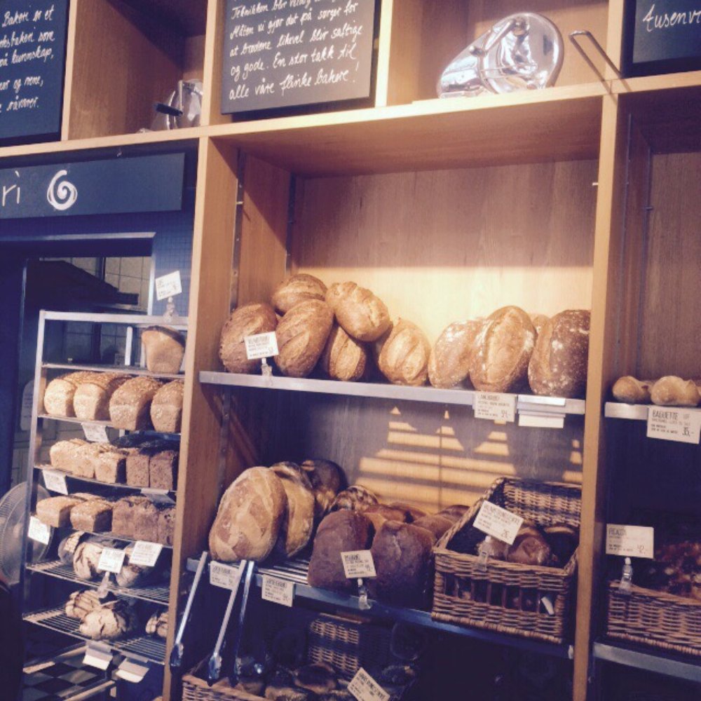 Åpent Bakeri Damplassen - Nice selection of bakery goods - Bakeries Near Me - Oslo, 03 Åpent Bakeri Damplassen - Nice selection of bakery goods - Bakeries Near Me - Oslo, 03