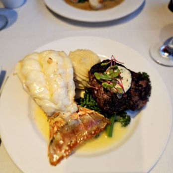 Shadowbrook - Lobster and Prime Top Sirlion - American Near Me - Capitola, California Shadowbrook - Lobster and Prime Top Sirlion - American Near Me - Capitola, California