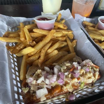 Square Grouper Tiki Bar - Tiki Bars Near Me - Fort Pierce, Florida