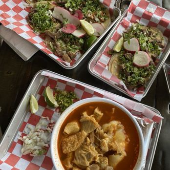 Tacos Tecalitlan - Food Trucks Near Me - Burlington, Washington
