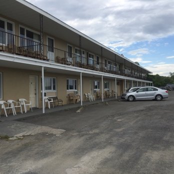 The Hotel Laurel at Seneca - Hotels Near Me - Watkins Glen, New York The Hotel Laurel at Seneca - Hotels Near Me - Watkins Glen, New York