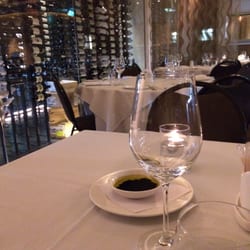 Gambaro's Seafood Restaurant - Quiet, great service.