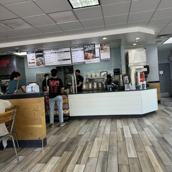 Jersey Mike's Subs - Fast Food Near Me - Simi Valley, California