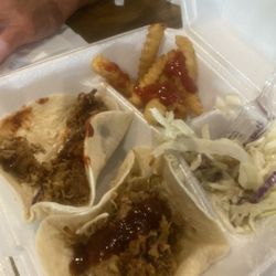 Smoke House 191 - Cowboy tacos soooo good