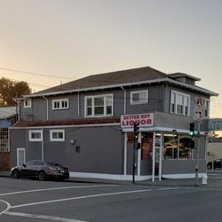 Better Buy Liquors - Front of store