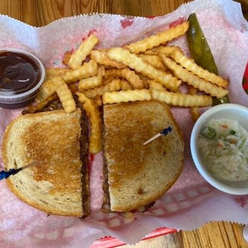 Allen's Corner Diner - Patty melt lunch - Breakfast & Brunch Near Me - Hampshire, Illinois Allen's Corner Diner - Patty melt lunch - Breakfast & Brunch Near Me - Hampshire, Illinois