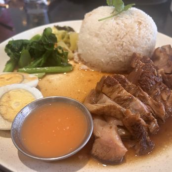 Kapow Thai Eatery - Khao Kha Moo - Thai Near Me - Union City, California Kapow Thai Eatery - Khao Kha Moo - Thai Near Me - Union City, California