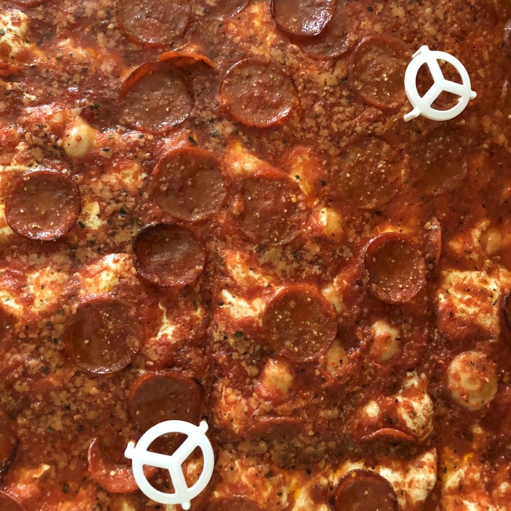 Upside Down Pan Pizza with pepperoni Upside Down Pan Pizza with pepperoni