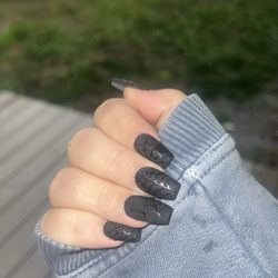 Amazi Nails & Spa