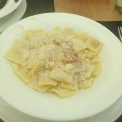 Cafe la Platea - Ravioli a la carbonara