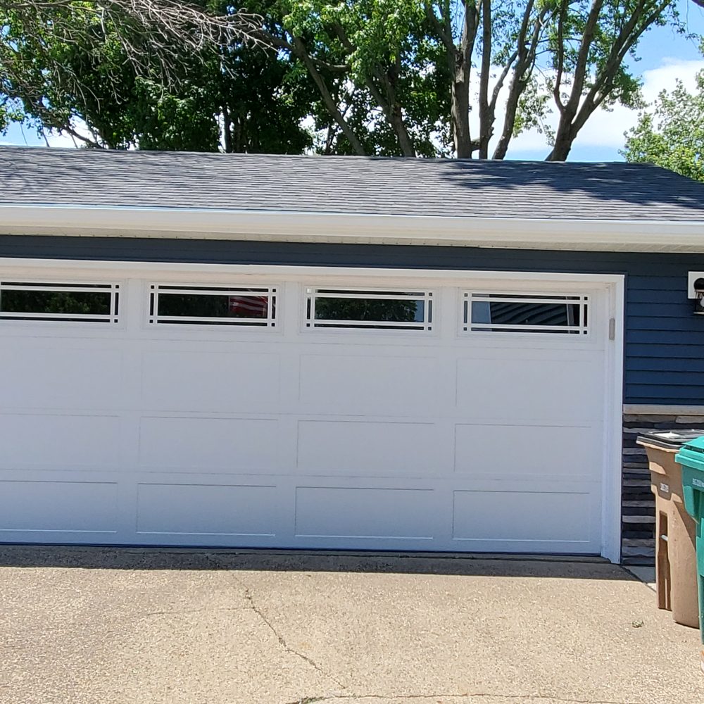 Mc Neece Door Co - Garage Door Services Near Me - Des Moines, Iowa