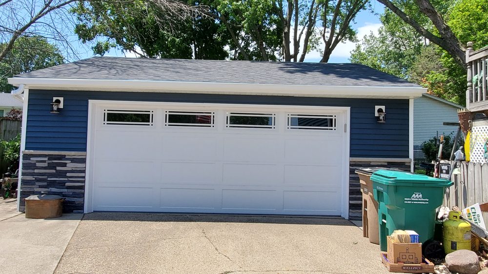 Mc Neece Door Co - Garage Door Contractor in Des Moines, IA