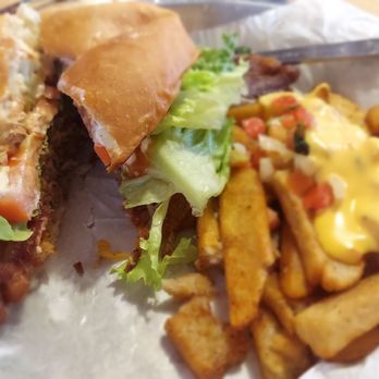 Fuddruckers - Burgers Near Me - Myrtle Beach, South Carolina Fuddruckers - Burgers Near Me - Myrtle Beach, South Carolina