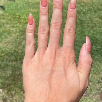 Queen's Nails & Spa - Nail Salons Near Me - Kihei, Hawaii