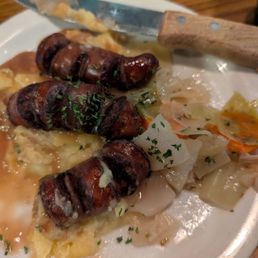 Small bangers and mash