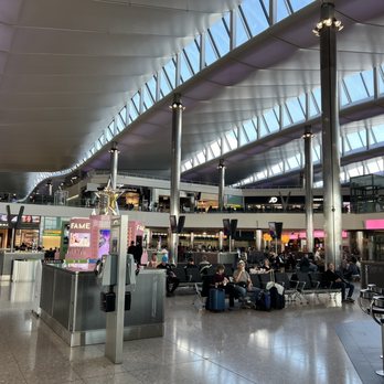 Heathrow Airport - Airports Near Me - Hounslow, XGL