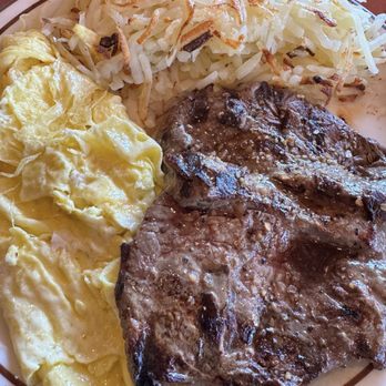 Bob’s Big Boy - Steak and eggs - American Near Me - Burbank, California