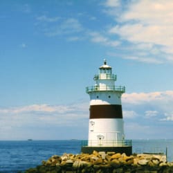 Latimer Reef Lighthouse - Photo by Anna K.