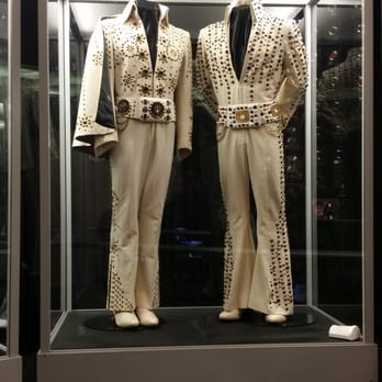 Graceland - Awesome outfits - Museums Near Me - Memphis, Tennessee